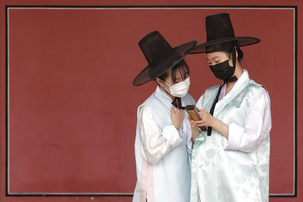 APTOPIX Virus Outbreak South Korea